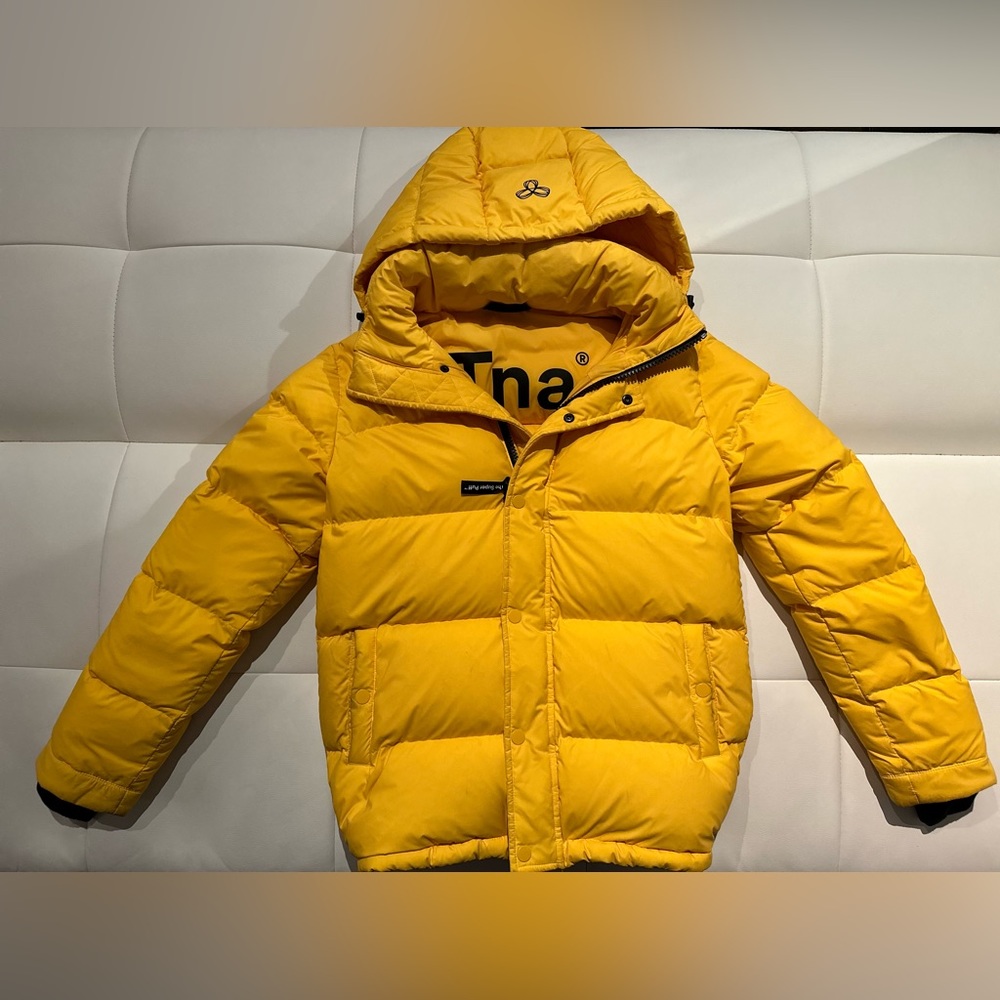 Aritzia XS Super Puff